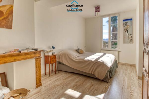 Dpt Lot et Garonne (47), à vendre VILLENEUVE SUR LOT propriete P5  sur 1,87 ha de terrain