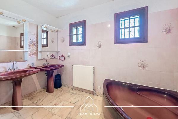 Maison 7 pièces - 220 m² Exclusivité efficity