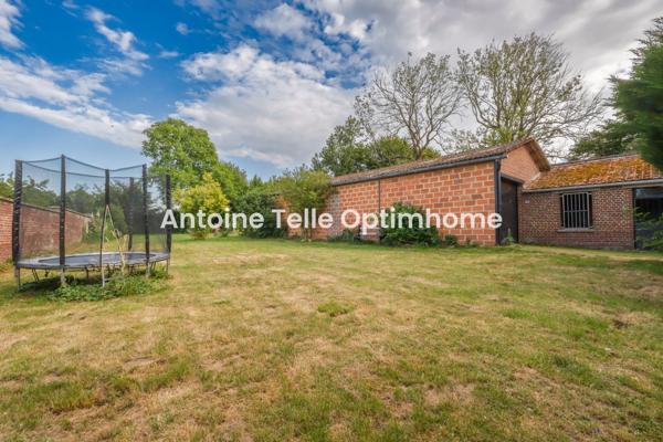 Proche Le Cateau 59360 - Maison individuelle avec nombreuses dépendances & jardin sur 1700m²