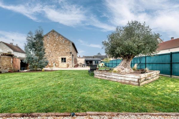 Dpt Yvelines (78), à vendre très proche Thoiry, maison de caractère, 6 pièces