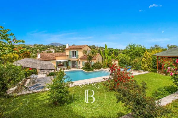 Mouans-Sartoux, Villa 6 Chambres -  250 m² à vendre