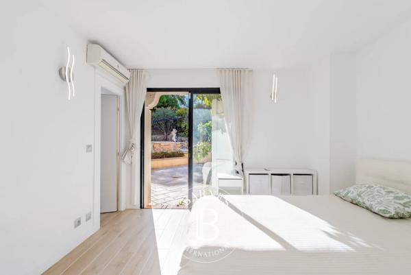 Mouans-Sartoux, Villa 6 Chambres -  250 m² à vendre
