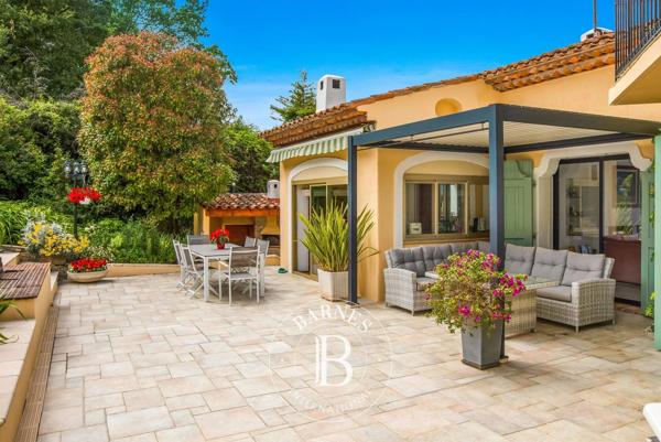 Mouans-Sartoux, Villa 6 Chambres -  250 m² à vendre