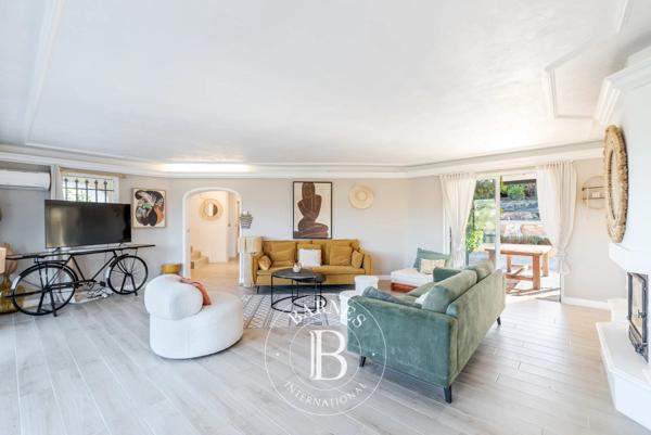Mouans-Sartoux, Villa 6 Chambres -  250 m² à vendre
