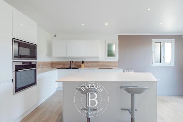 Mouans-Sartoux, Villa 6 Chambres -  250 m² à vendre