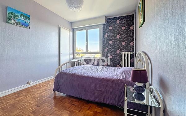 Appartement à vendre    3 pièces • 90 m2 Limoges