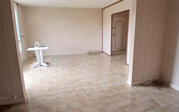 Appartement à vendre    3 pièces • 80 m2 Bourges