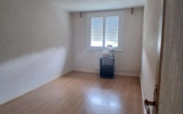 Appartement à vendre    3 pièces • 80 m2 Bourges
