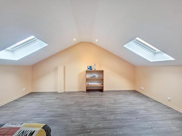 Maison familiale proche du Lycée International