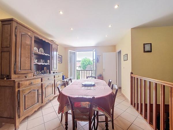 Maison familiale proche du Lycée International