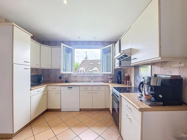 Maison familiale proche du Lycée International