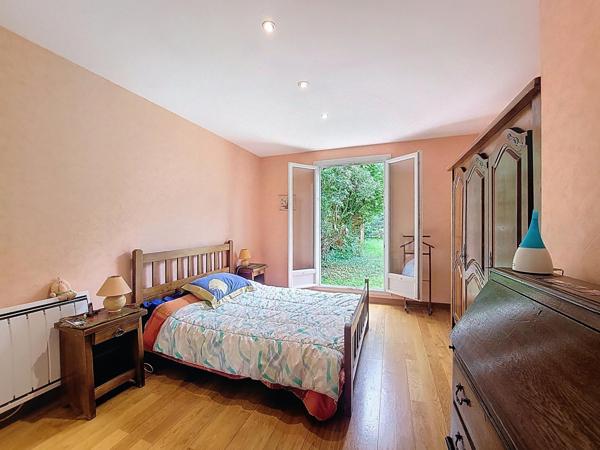 Maison familiale proche du Lycée International