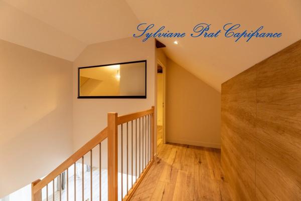 Pau périphérie (64) - À vendre Ensemble immobilier avec salle de restaurant, cuisine équipée, salles de séminaire et appartement T4.