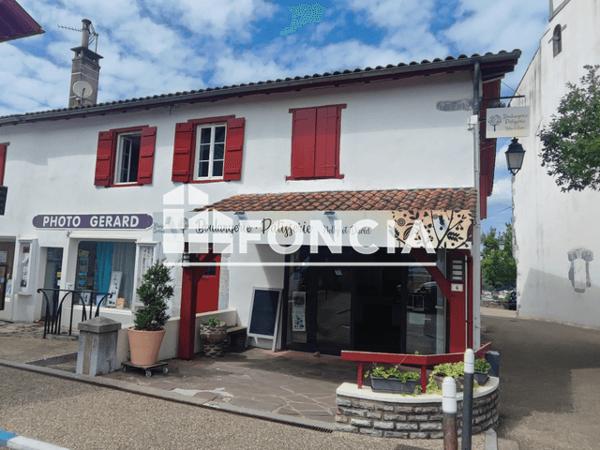 Location Studio 27.4 m² - 6 PLACE DE L'EGLISE - RESIDENCE DORREA Cambo Les Bains 64250
