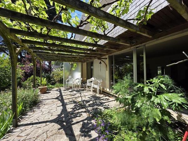 Maison 7 pièces - 241 m²