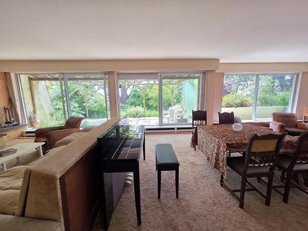 Maison 7 pièces - 241 m²