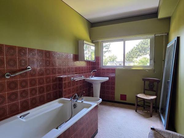 Maison 7 pièces - 241 m²