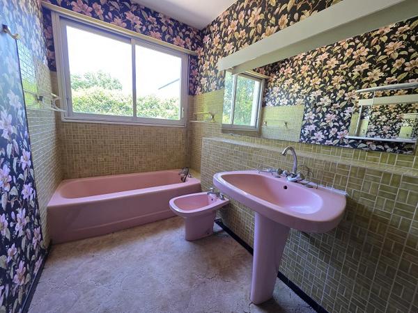 Maison 7 pièces - 241 m²