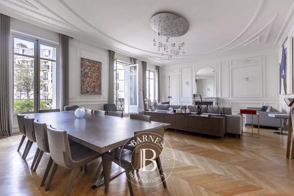 Paris 17ème, Appartement 4 Chambres -  219 m² à vendre