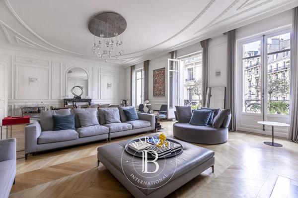Paris 17ème, Appartement 4 Chambres -  219 m² à vendre