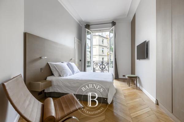 Paris 17ème, Appartement 4 Chambres -  219 m² à vendre
