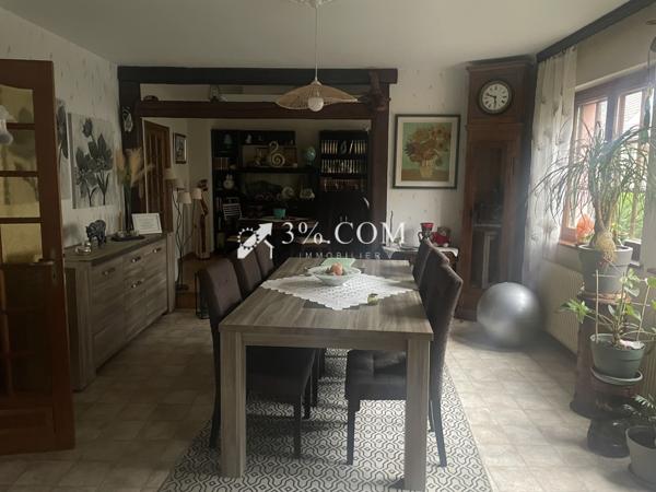 Maison 9 pièce(s) 5 chambre(s) 230 m²