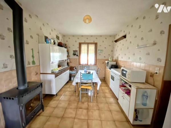 Maison à CURCHY