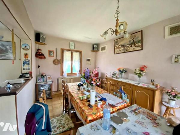Maison à CURCHY