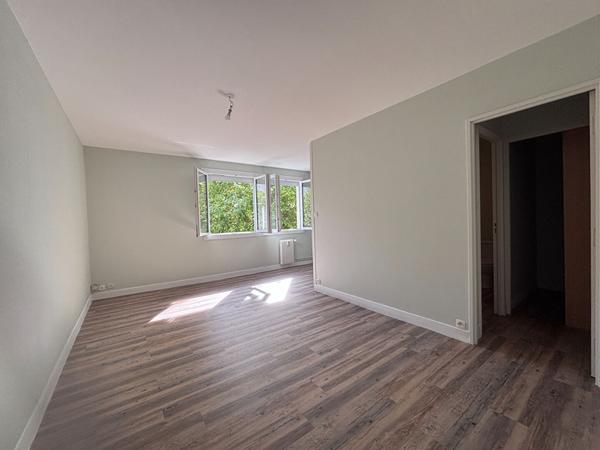 Appartement T1 Proche centre-ville Laval