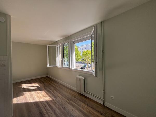 Appartement T1 Proche centre-ville Laval
