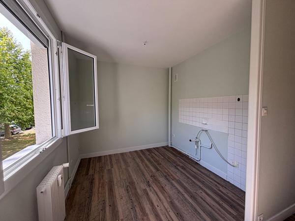 Appartement T1 Proche centre-ville Laval