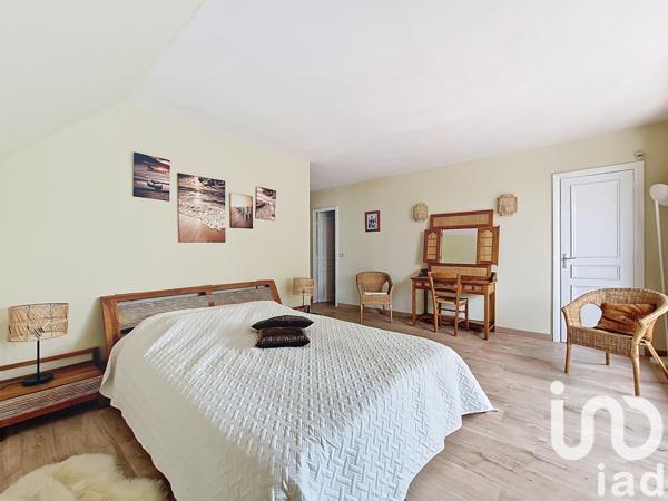 House for sale 8 rooms 235 m² Gometz-la-Ville