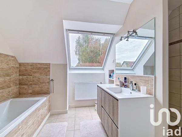 House for sale 8 rooms 235 m² Gometz-la-Ville