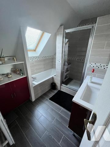 Maison individuelle située à NEUILLY EN THELLE