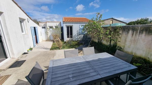 Charente Maritime (17), A vendre St-PIERRE OLERON charmante maison pêcheur P3 98m² plain-pied sur Terrain de 687m²