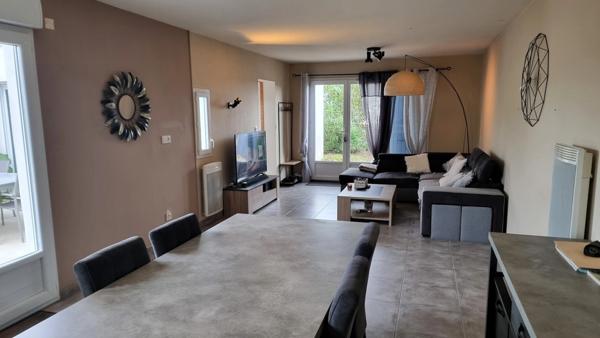 Charente Maritime (17), A vendre St-PIERRE OLERON charmante maison pêcheur P3 98m² plain-pied sur Terrain de 687m²