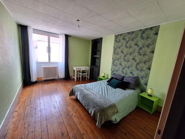 Maison Montceau Les Mines 5 pièce(s) 197 m2