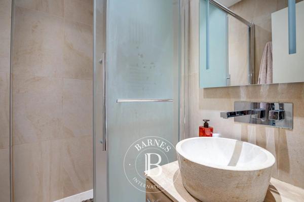 Neuilly-sur-Seine, Appartement 2 Chambres -  104 m² à vendre
