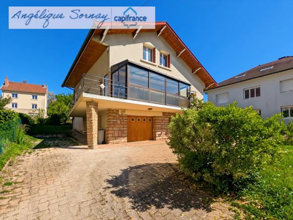 Maison familiale avec fort potentiel – 175 m² habitables – à Lons-le-Saunier