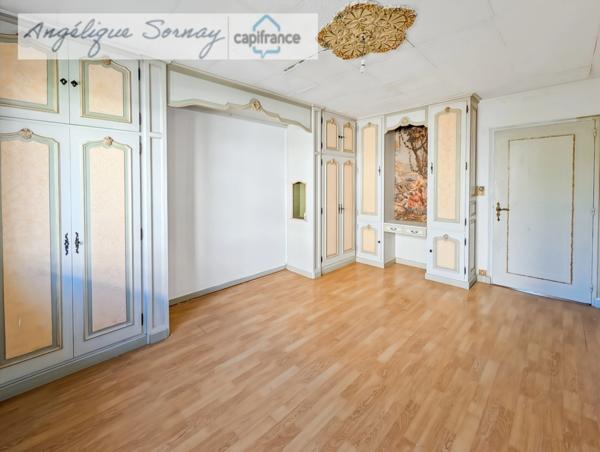 Maison familiale avec fort potentiel – 175 m² habitables – à Lons-le-Saunier