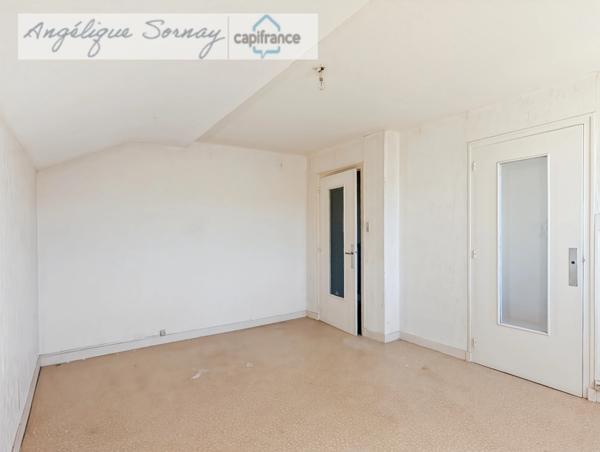 Maison familiale avec fort potentiel – 175 m² habitables – à Lons-le-Saunier