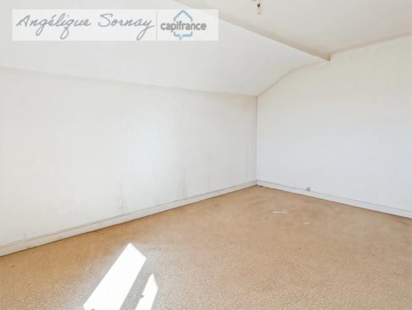 Maison familiale avec fort potentiel – 175 m² habitables – à Lons-le-Saunier