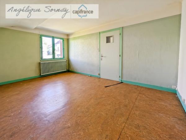 Maison familiale avec fort potentiel – 175 m² habitables – à Lons-le-Saunier