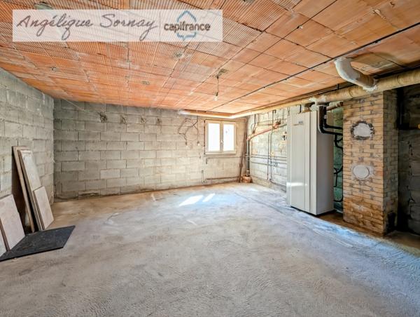 Maison familiale avec fort potentiel – 175 m² habitables – à Lons-le-Saunier