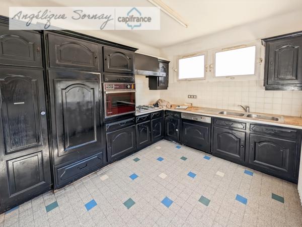 Maison familiale avec fort potentiel – 175 m² habitables – à Lons-le-Saunier