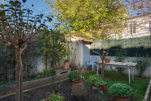 CARCASSONNE – PROCHE BOULEVARDS Maison T6 125m² (112m² hab.) avec jardin, dépendance, et pompe à chaleur