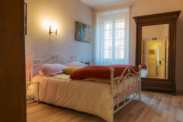 CARCASSONNE – PROCHE BOULEVARDS Maison T6 125m² (112m² hab.) avec jardin, dépendance, et pompe à chaleur