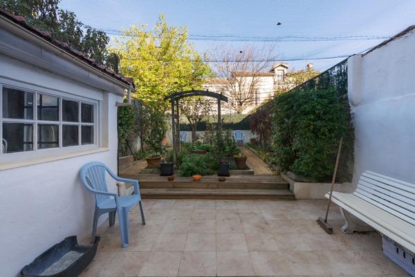CARCASSONNE – PROCHE BOULEVARDS Maison T6 125m² (112m² hab.) avec jardin, dépendance, et pompe à chaleur