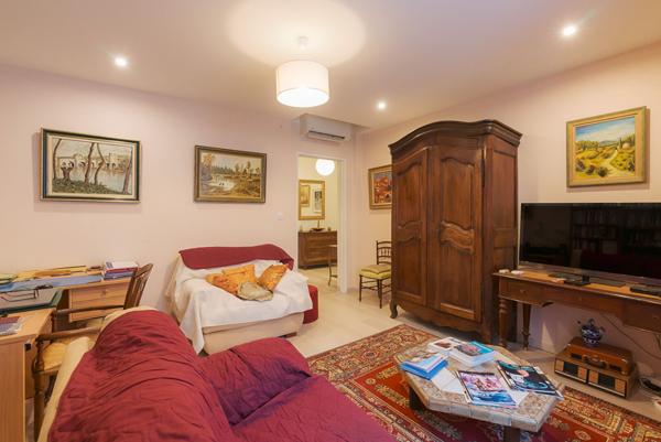 CARCASSONNE – PROCHE BOULEVARDS Maison T6 125m² (112m² hab.) avec jardin, dépendance, et pompe à chaleur