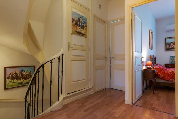 CARCASSONNE – PROCHE BOULEVARDS Maison T6 125m² (112m² hab.) avec jardin, dépendance, et pompe à chaleur